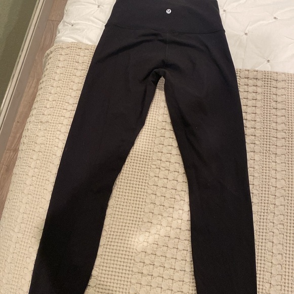 Worn lulu lemon leggings in size two and color black - Picture 3 of 5
